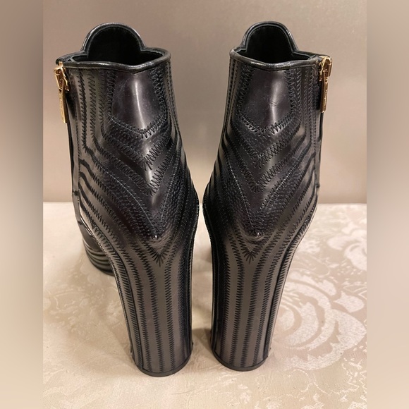 Ferragamo ankle boots - Picture 8 of 12